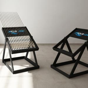 TILTING DISPLAY BIG 01